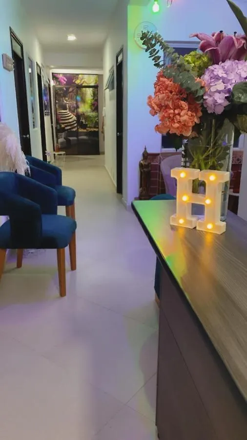 Hotel George House Medellín Colombia