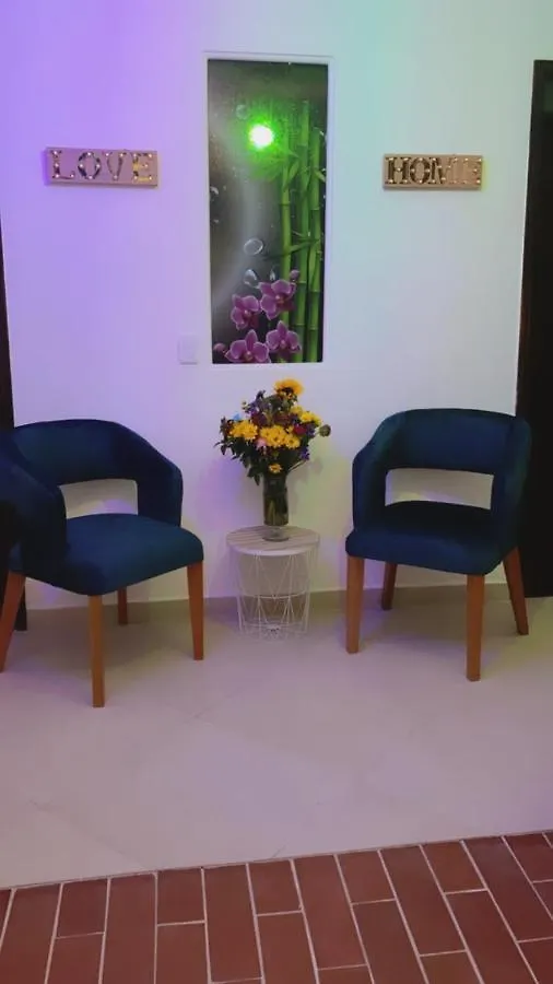 Pensión Hotel George House Medellín