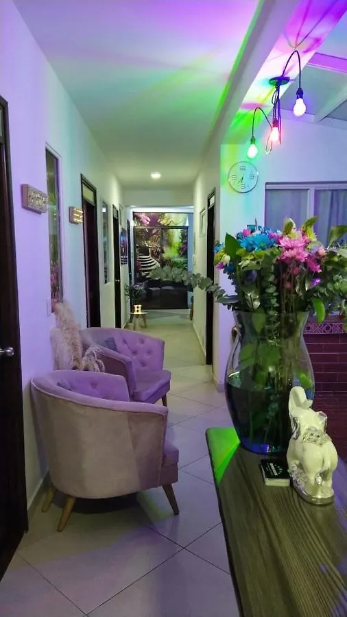 Hotel George House Medellín Pensión